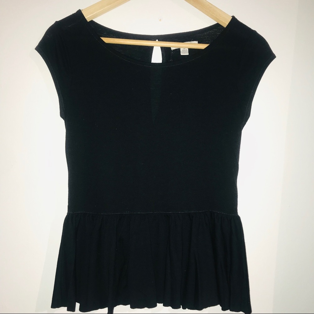🕶 Black Peplum Top